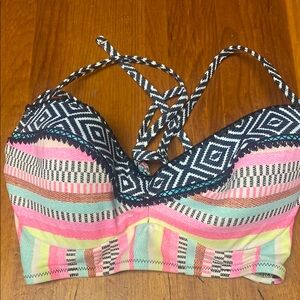 Shade & Shore Pink and Black Bikini Top with Modern Design